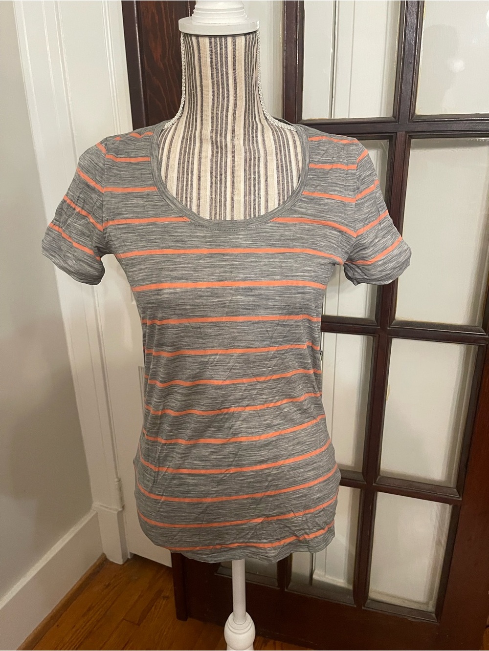 Icebreaker Gray and Coral Striped Short Sleeve Scoop Tee Wool